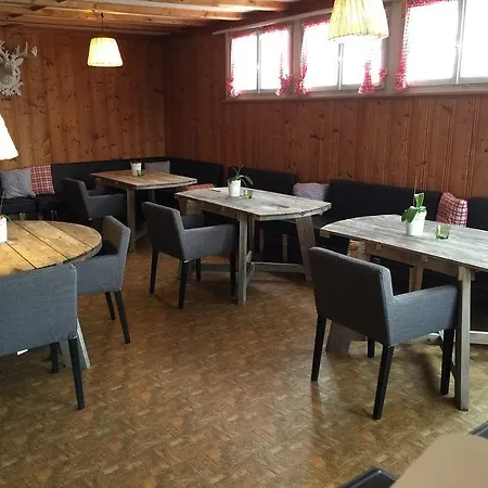 Amdenlodge - Berg Chalet In Amden Am Walenssee - Event, Seminar, Ferienlager