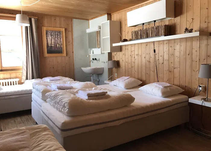 Amdenlodge - Berg Chalet In Amden Am Walenssee - Event, Seminar, Ferienlager Hostel