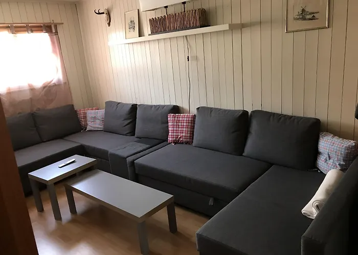 Amdenlodge - Berg Chalet In Amden Am Walenssee - Event, Seminar, Ferienlager Hostel