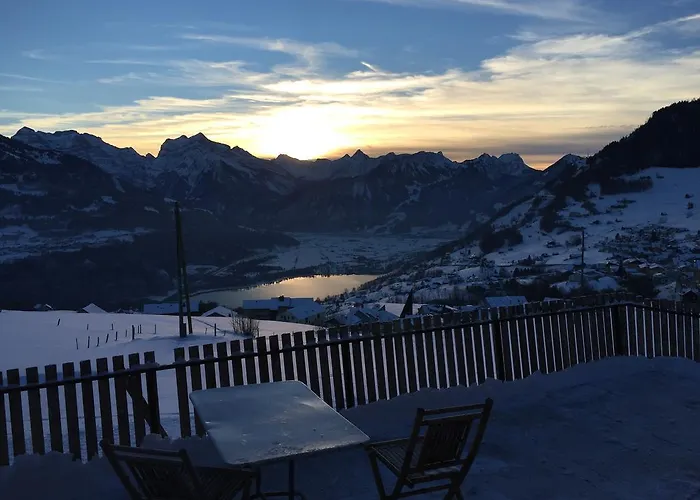 Amdenlodge - Berg Chalet In Amden Am Walenssee - Event, Seminar, Ferienlager Hostel