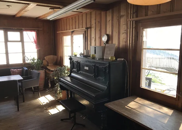 Hostel Amdenlodge - Berg Chalet In Amden Am Walenssee - Event, Seminar, Ferienlager *