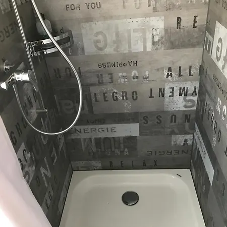 Amdenlodge - Berg In Am Walenssee - Event, Seminar, Ferienlager * Amden